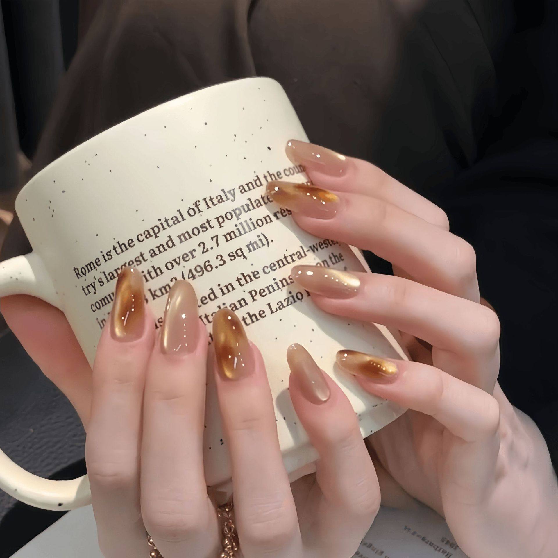 暮色鎏金富家千金纯手工穿戴甲琥珀色渐变猫眼秋冬显白高级感美甲,彩妆/香水/美妆工具,穿戴甲/甲片,淘宝优惠券,粉丝福利购,淘宝优惠卷