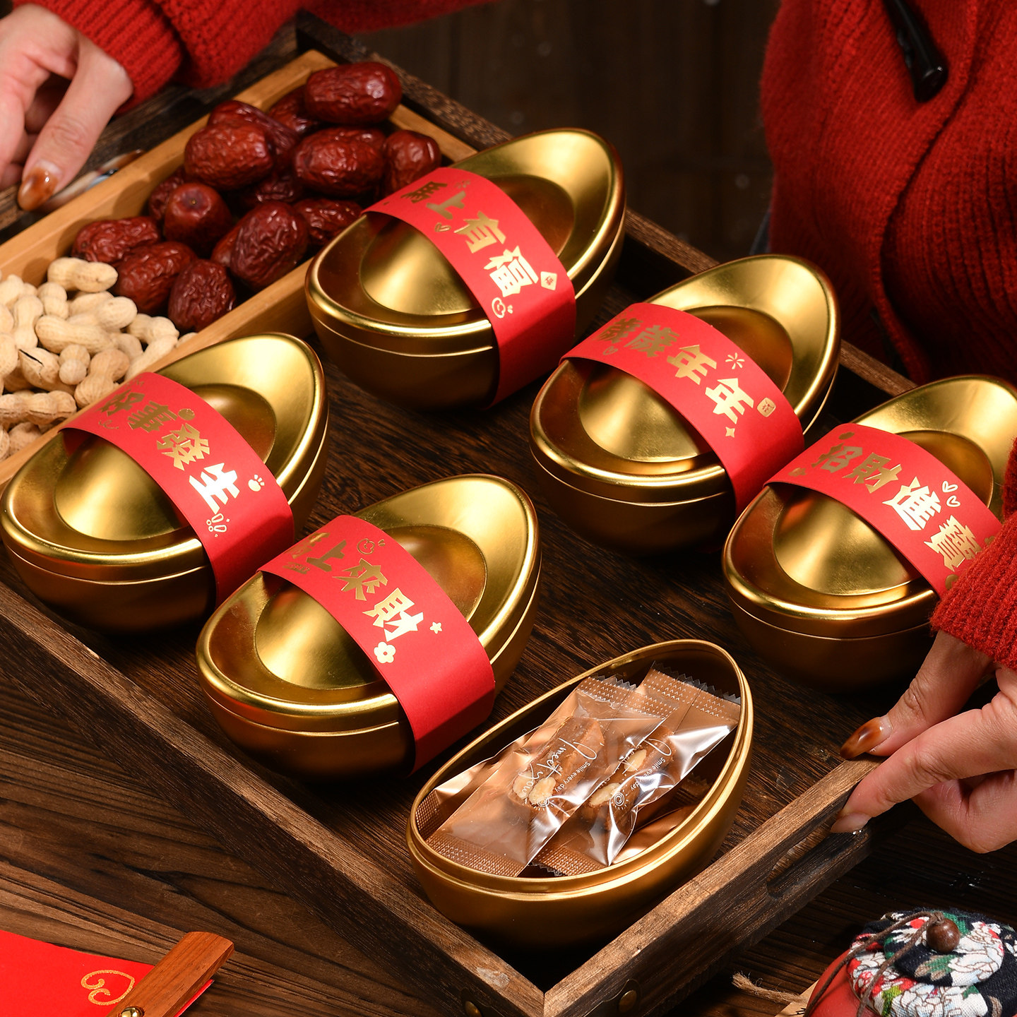 2026新年马年创意金元宝礼盒包装盒饼干糖果高档礼品盒铁盒空定制