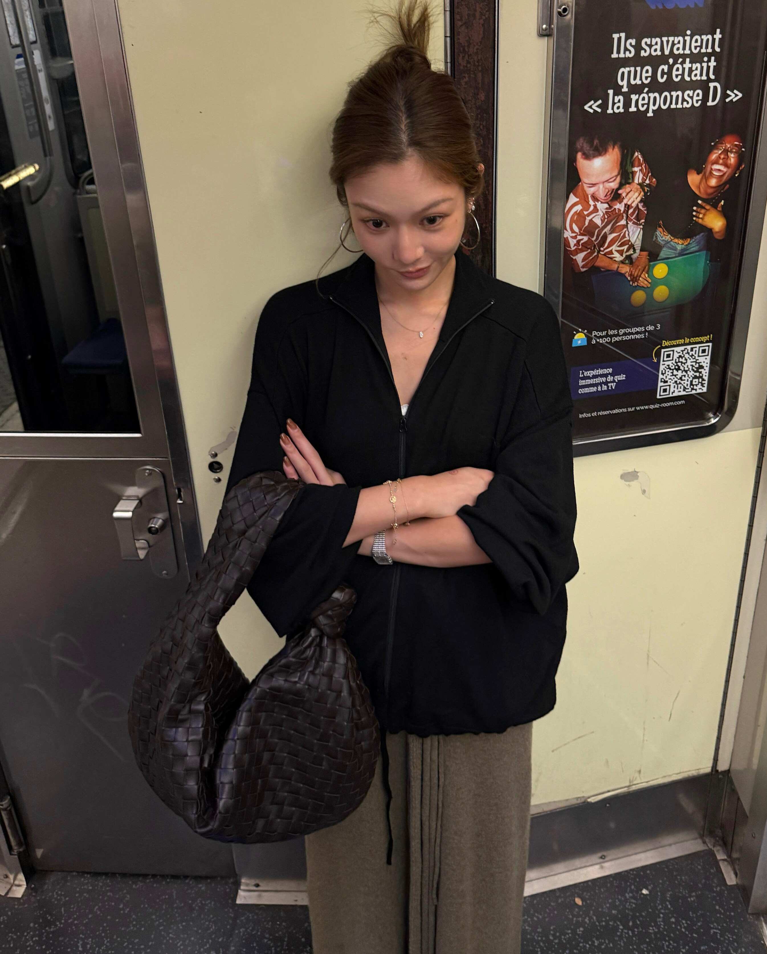 博主NaNa同款DEFYNITION黑色休闲卫衣显瘦美式复古长袖加厚外套女