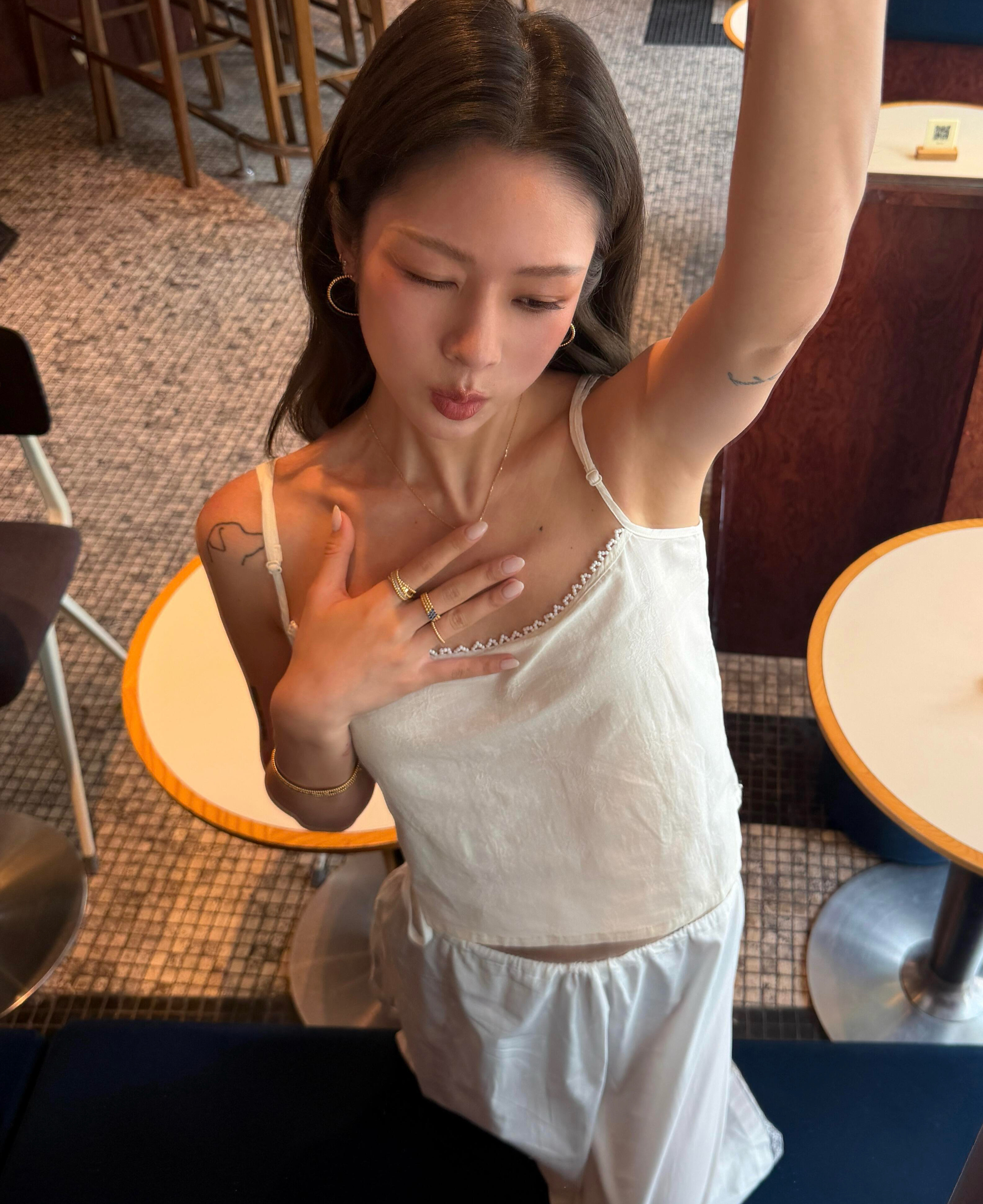 【博主NaNa同款】me siento 两色领口米珠设计感吊带背心