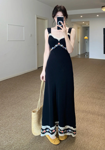 复古风性感收腰中长款 长裙法式 连衣裙 XO黑色绣花吊带裙显瘦修身