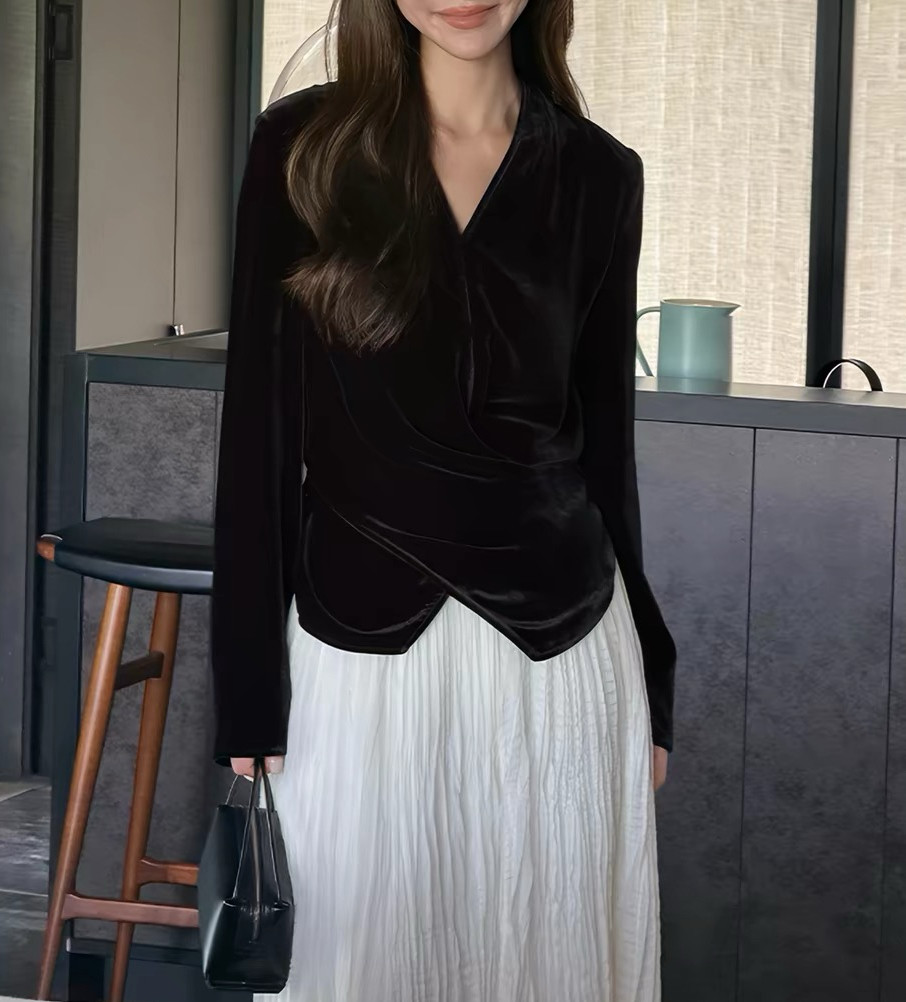 LiHuiEr李慧儿 樱夜前奏 100%桑蚕丝暗黑色不规则丝绒系带V领上衣