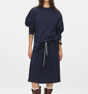 ECHOADE经典长期主义 时髦松弛宽松休闲长袖T恤百褶半身裙两件套