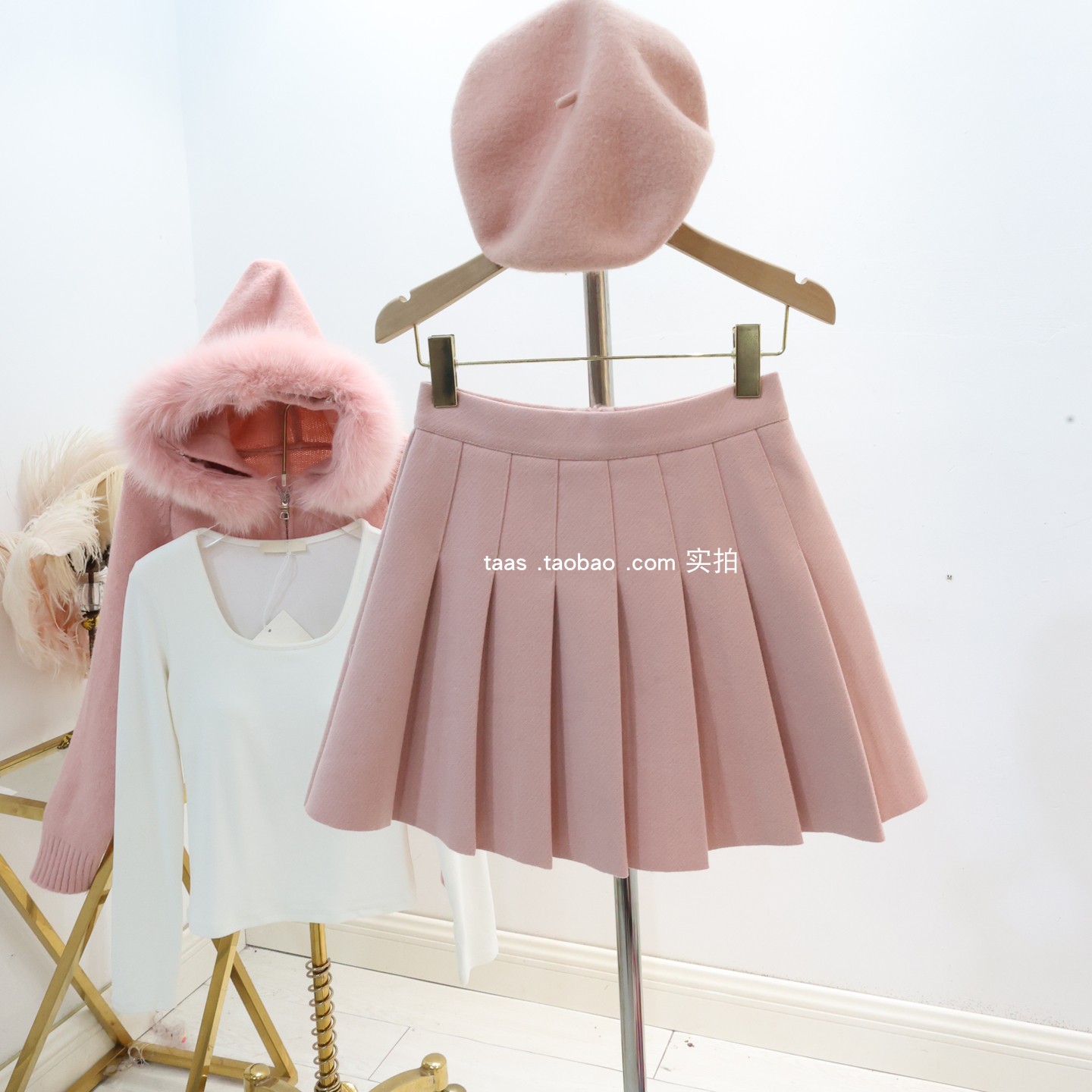 粉色高级毛呢百褶短裙A版