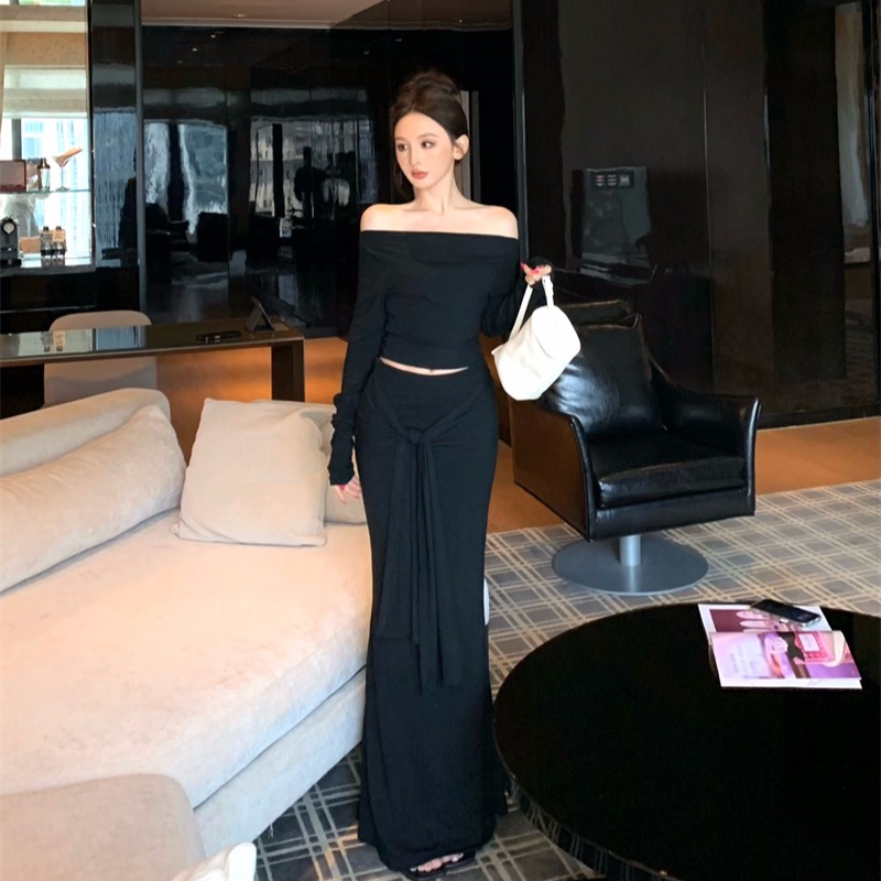辣妹设计感斜领露肩长袖短款T恤女高腰小众修身绑带包臀长裙套装