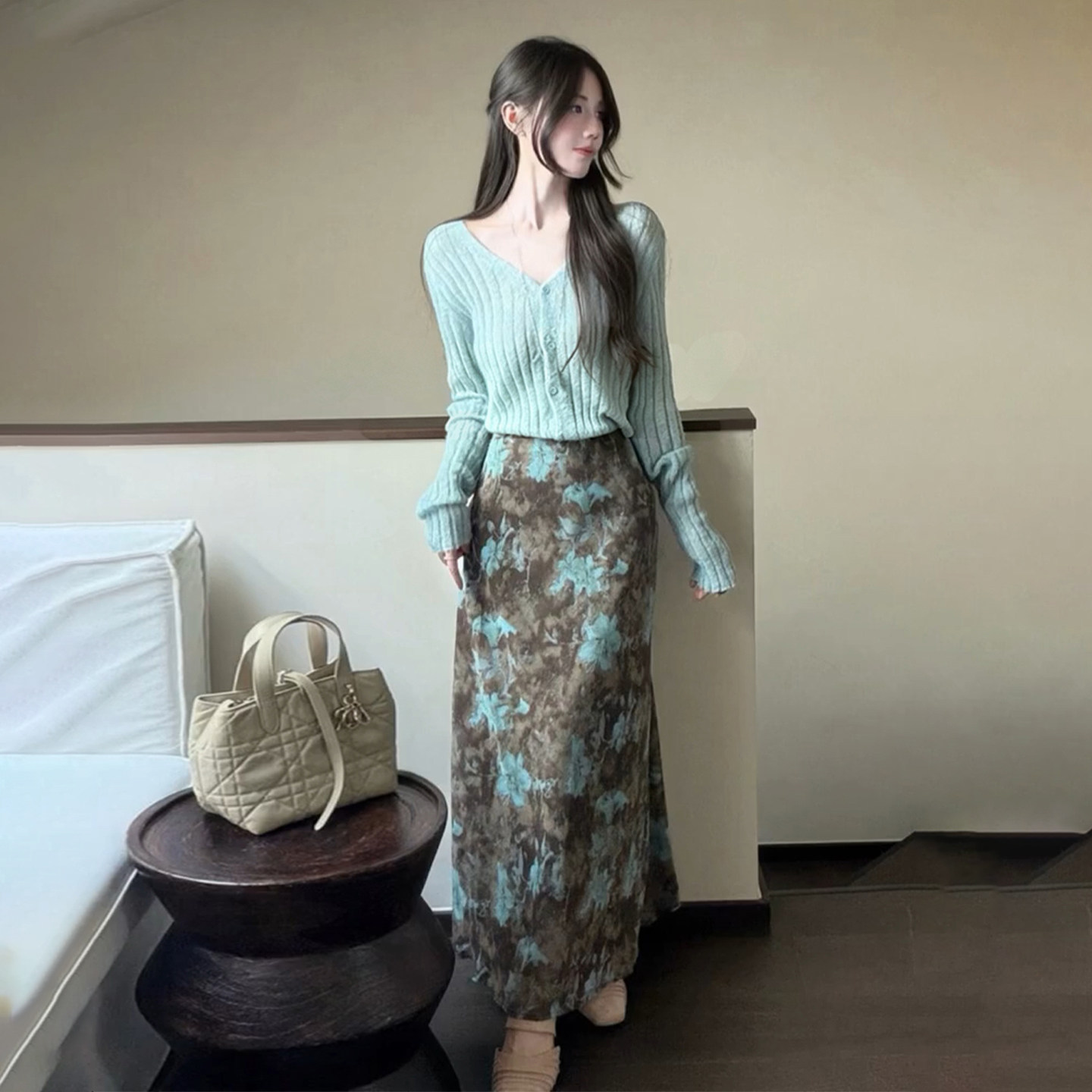 早秋季新款盐系轻熟风针织上衣连衣裙子慵懒松弛感超火穿搭一整套