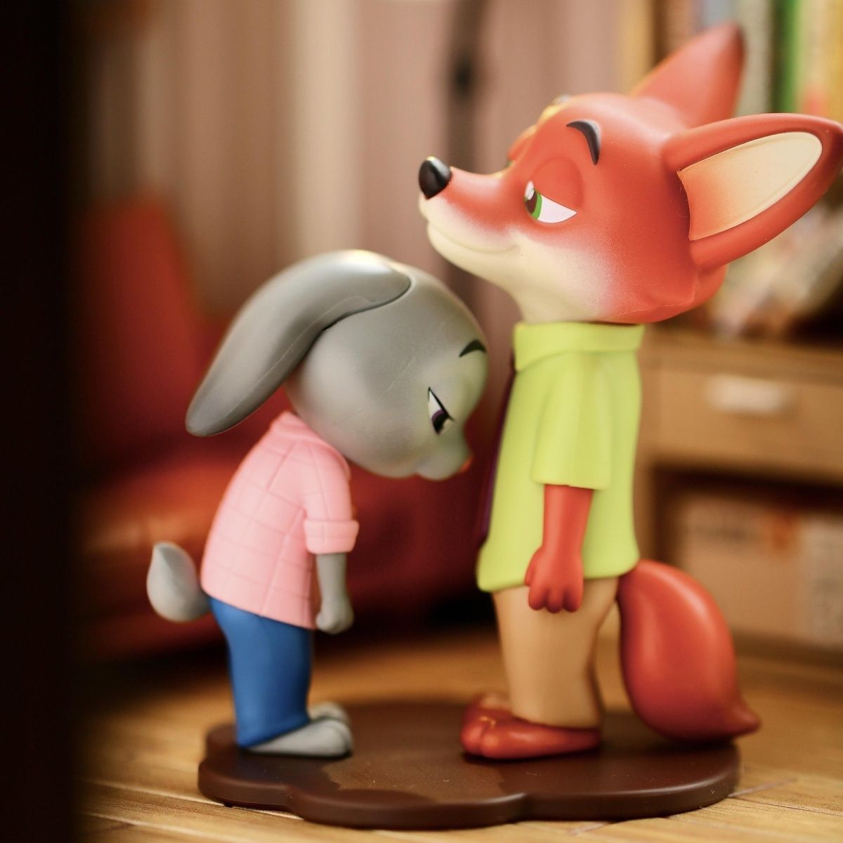 【现货】疯狂动物城玩具乖乖盲盒摆件可爱朱迪尼克系列甜蜜依靠