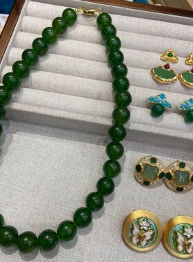 ins小众设计绿色台玉圆珠项链高级感时尚气质锁骨链女2025年新款