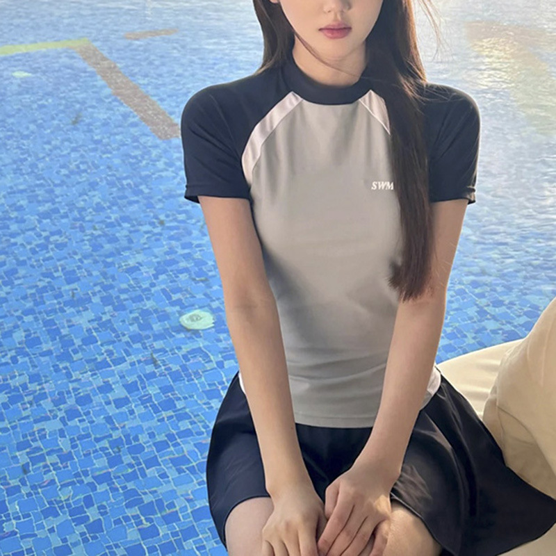 特价新款2025夏季泳衣女士可爱少女修身显瘦锦纶速干保守裙款短袖