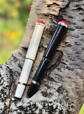 乔一乔亲测钢笔。湖小山Pico短钢笔，超级可爱。万宝尤，万宝龙