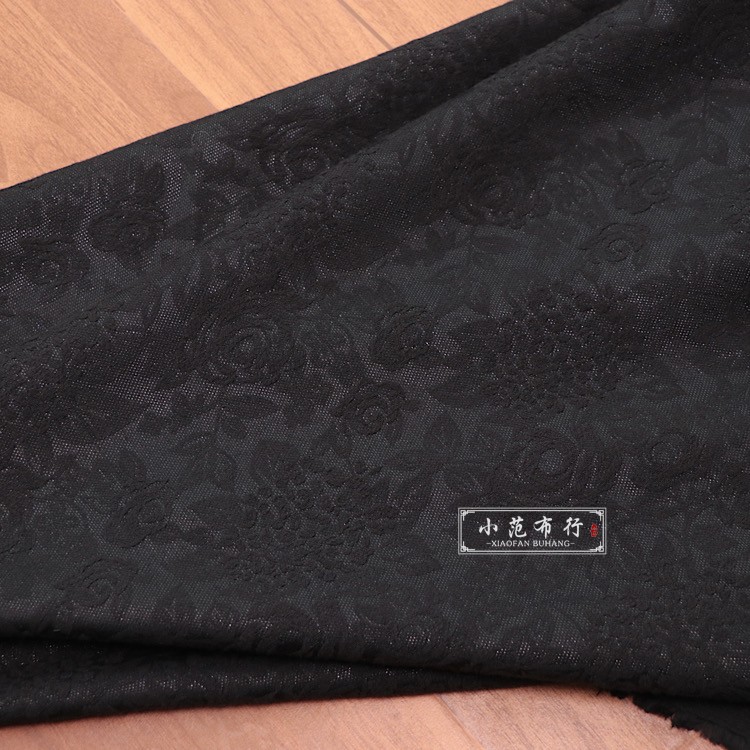 黑色绣球花与玫瑰 立体浮雕弹力提花布料 织银旗袍西装套装面料