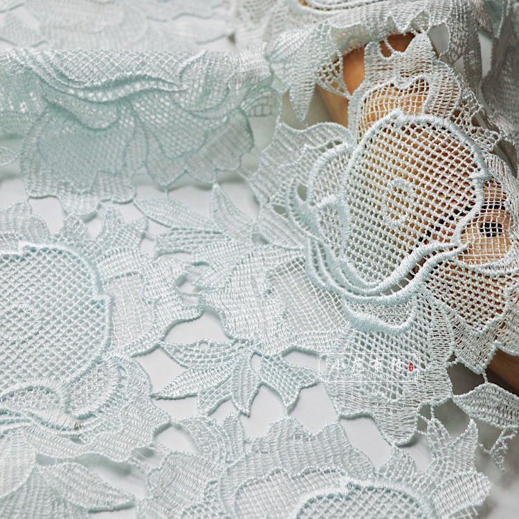 浅绿色水溶绣花镂空蕾丝花边布料 夏季连衣裙质感服装面料