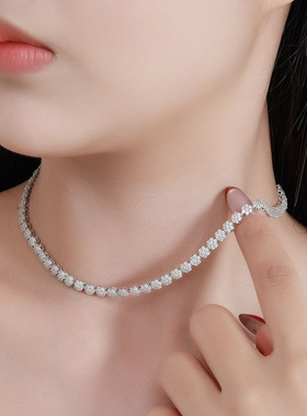 梅花形设计莫桑钻纯银女士项链