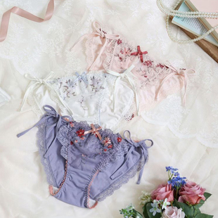 白904 牛奶丝透气甜美三角裤 Risa Magli优丽娜娜刺绣系带内裤