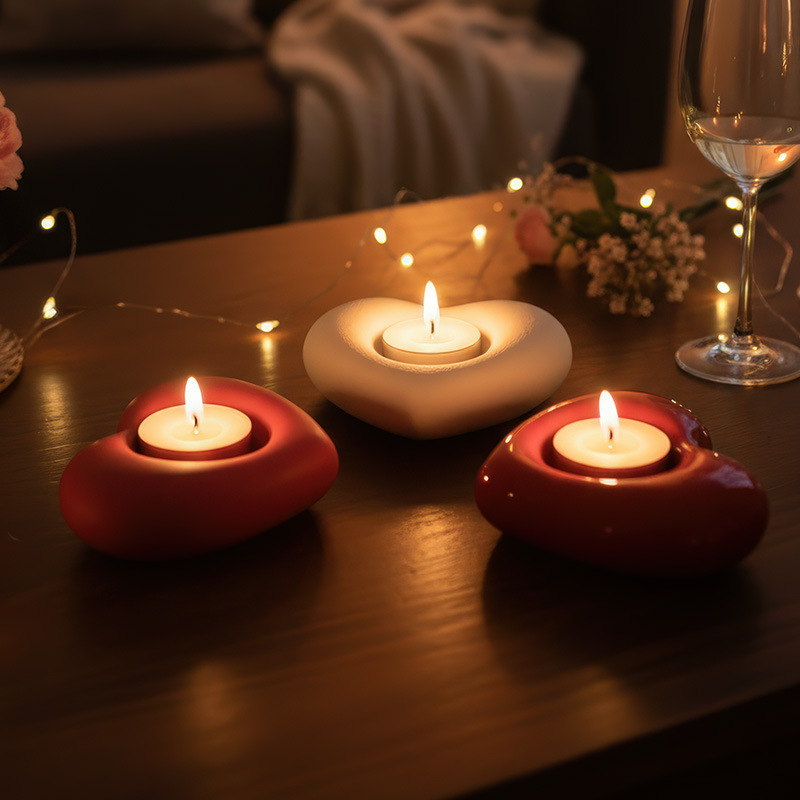 创意简约陶瓷工艺浪漫爱心烛台摆件欧式婚礼浪漫烛光晚餐桌面装饰