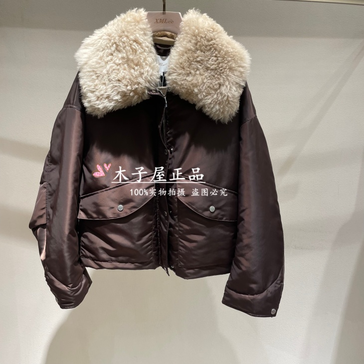 香港艾米尔/XMLEE 2025年秋冬新款 羽绒服 X543Y7718-8990
