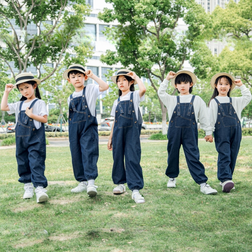 儿童牛仔背带裤演出服