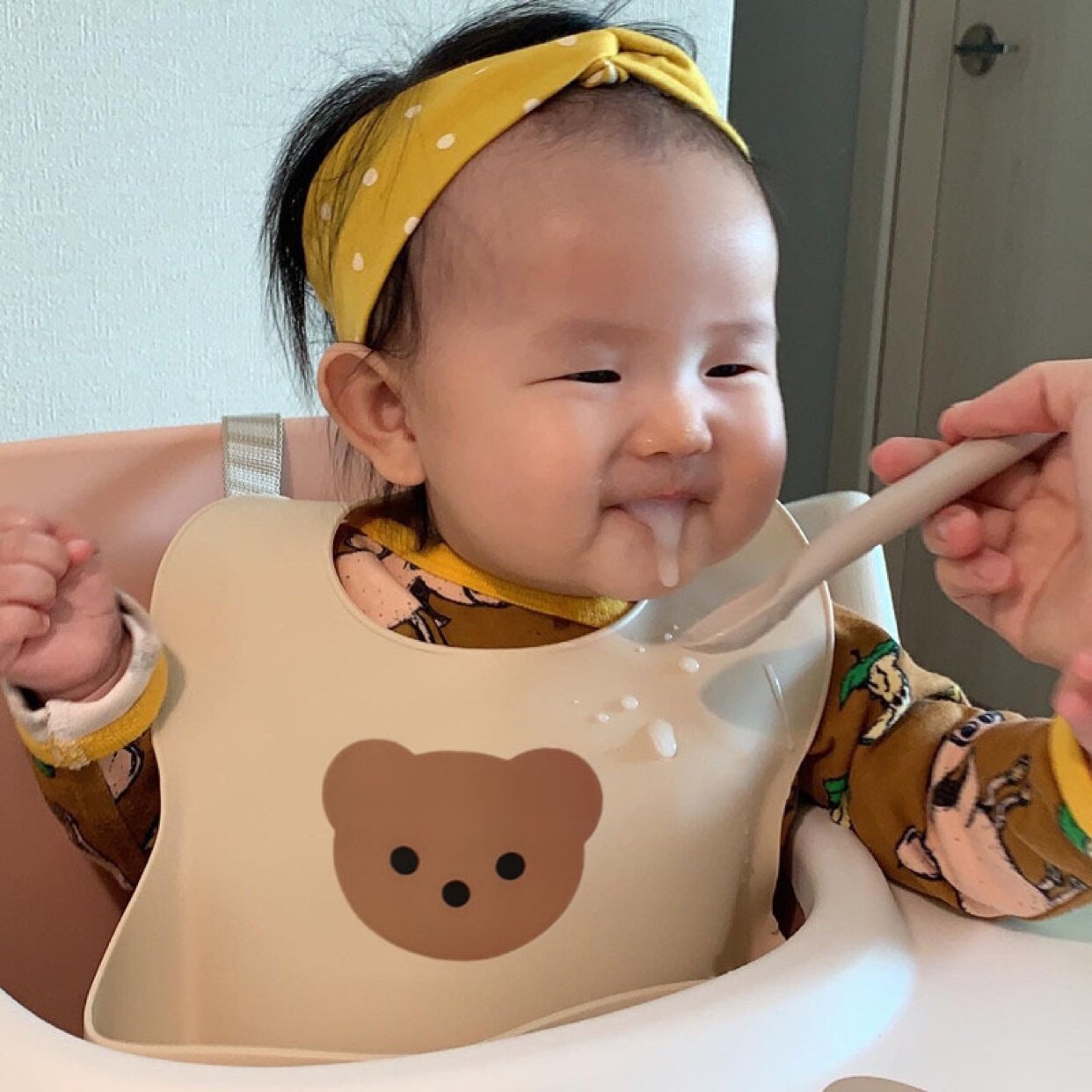 韩版ins风小熊宝宝食饭兜宽口
