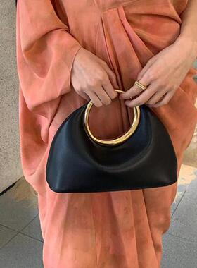 小众设计法式优雅手提包金属圆环云朵包晚宴包2025早春高级感小包