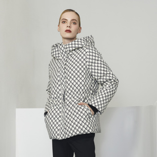 黑白格拉链连帽针织袖 时尚 口女羽绒服 专柜冬装 XINSILU新思路女装