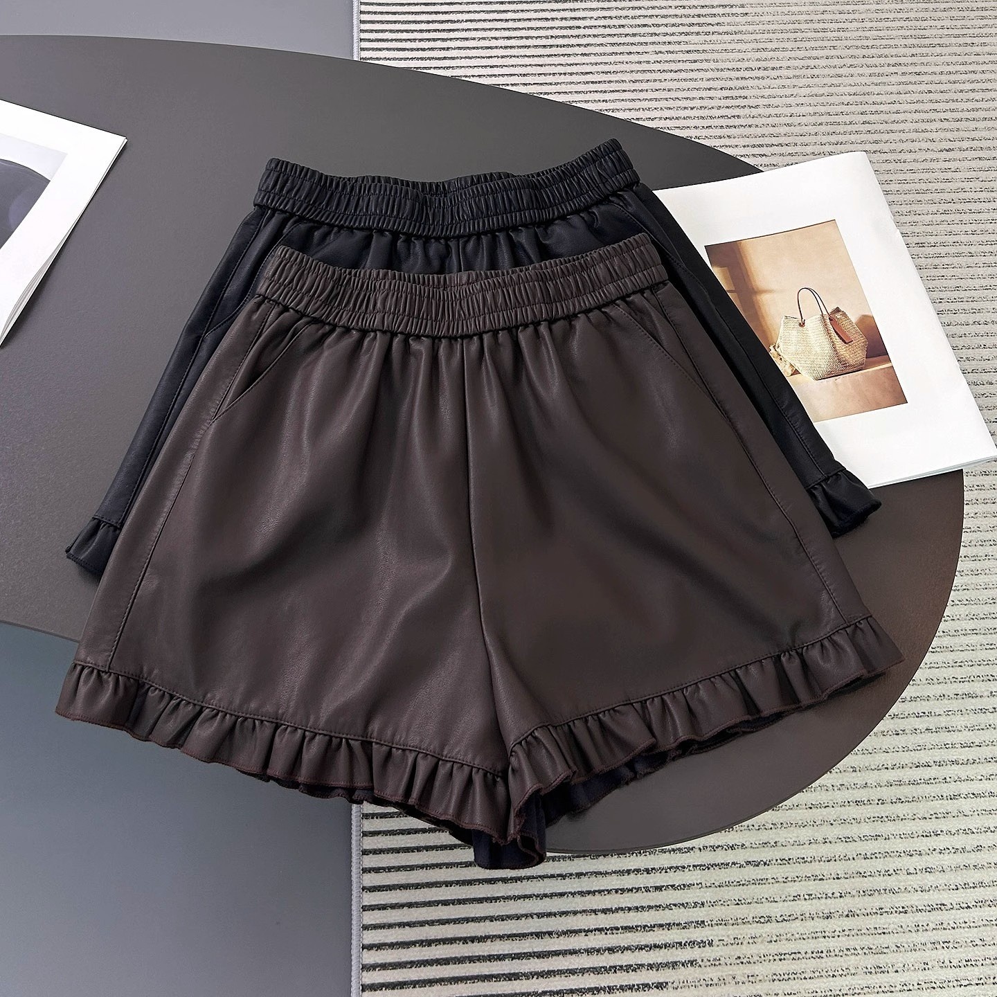 黑色皮短裤女款秋冬季2025新款高腰显瘦阔腿裤咖色皮裤外穿靴裤子