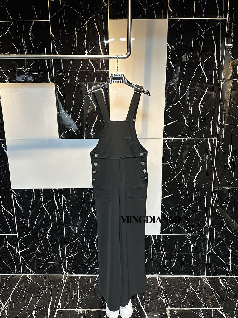 2026年小众设计款工装背带裤宽松阔腿连体裤时尚简约百搭长裤