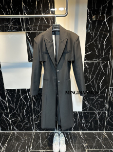 气质风衣外套 耸肩廓形收腰中长款 2026春秋新款 小众设计个性