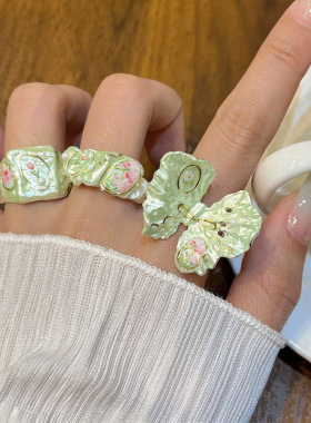 2026新款爆款绿色蝴蝶圆形戒指女小众设计感手饰个性时尚新款饰品