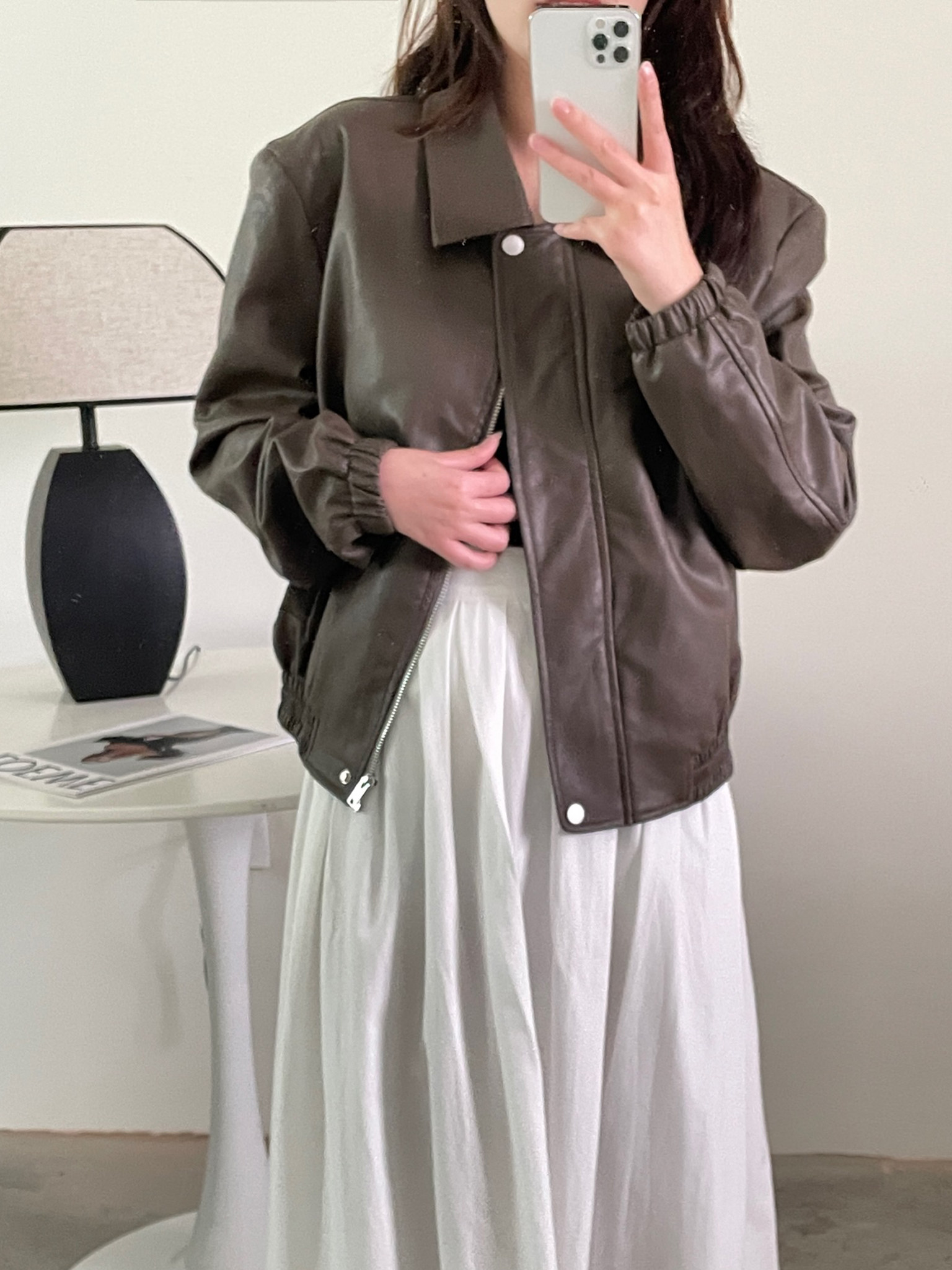 城许秋冬2022新款高级感棕色短款男友风机车皮衣外套女
