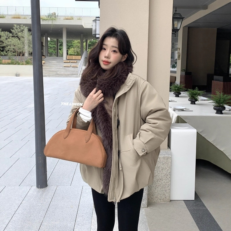 THE LIMON柠檬绿茶冬季加厚加绒保暖牛角扣短外套(配可拆卸毛领)