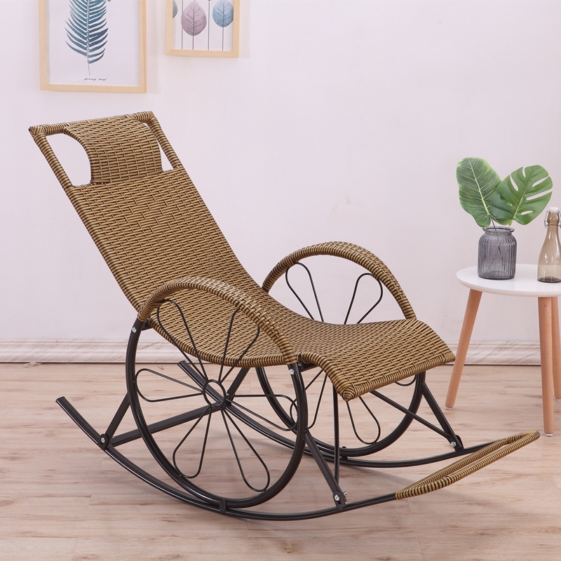 藤椅摇椅成人阳台休闲摇摇椅室内家用懒人躺椅。藤编织午睡逍遥椅