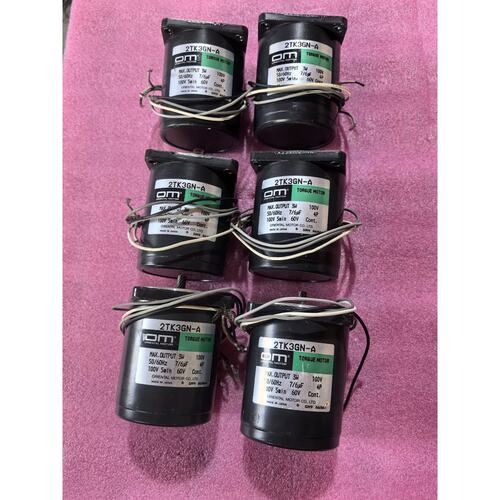 议价OM马达2TK3CGN-A正品没有包装，外观有划伤，