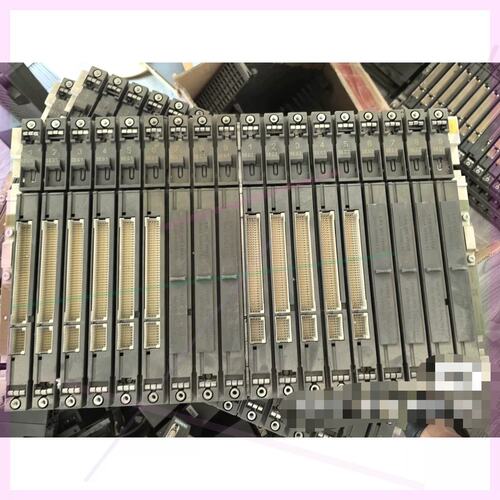 议价6ES7400-2JA10-0AA0，18槽，品相，外观