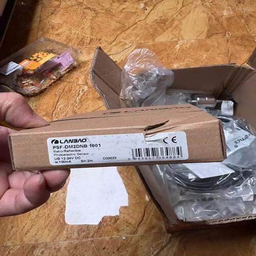 议价上海兰宝光电开关PSF-DM2DNB-1001、未使用，