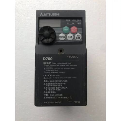 议价拍前：D720S 0.4KW 220V FR-D720S-0.4K-CHT包好 可
