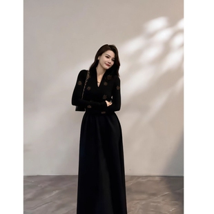 新款 大码 感印花赫本风连衣裙女秋季 时尚 宽松显瘦遮肚气质长裙 女装