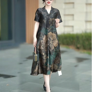 中老年女装夏装短袖新款胖妈妈加肥加大连衣裙真丝缎面中长款裙子