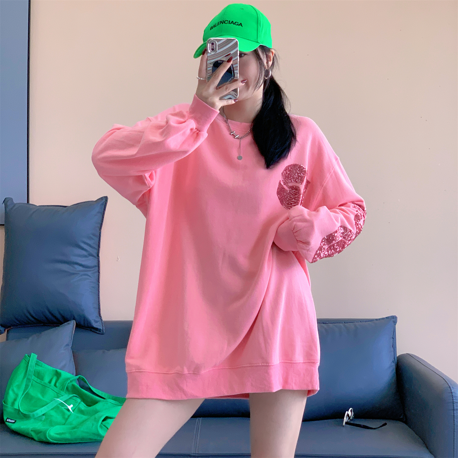 长袖休闲薄款亮片刺绣卫衣女装