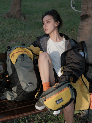 uhznus有司轻便登山包防水骑行