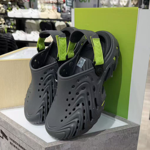 卡骆驰厚底波波2.0洞洞鞋Crocs