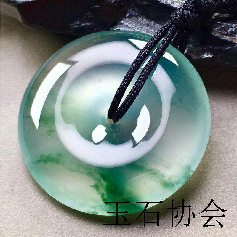 缅甸冰种通透水润冰底飘辣绿花翡翠色平安扣吊坠玉佩转运玉石挂件