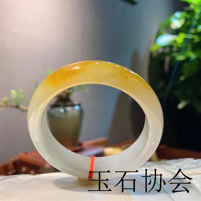 缅甸老坑冰种飘花黄翡手镯半山水翡翠色平安玉石镯子正圈贵妃玉镯