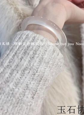 白月光高冰手镯香槟金小众荔枝冻冰玛瑙玉镯子时尚精致国风平安镯