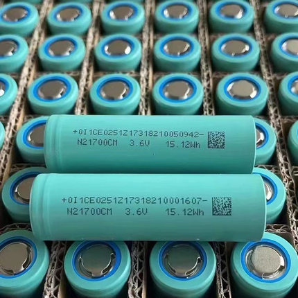 3.7V蜂巢21700大单体4200毫安可充电电池儿童玩具手电筒圆柱电池