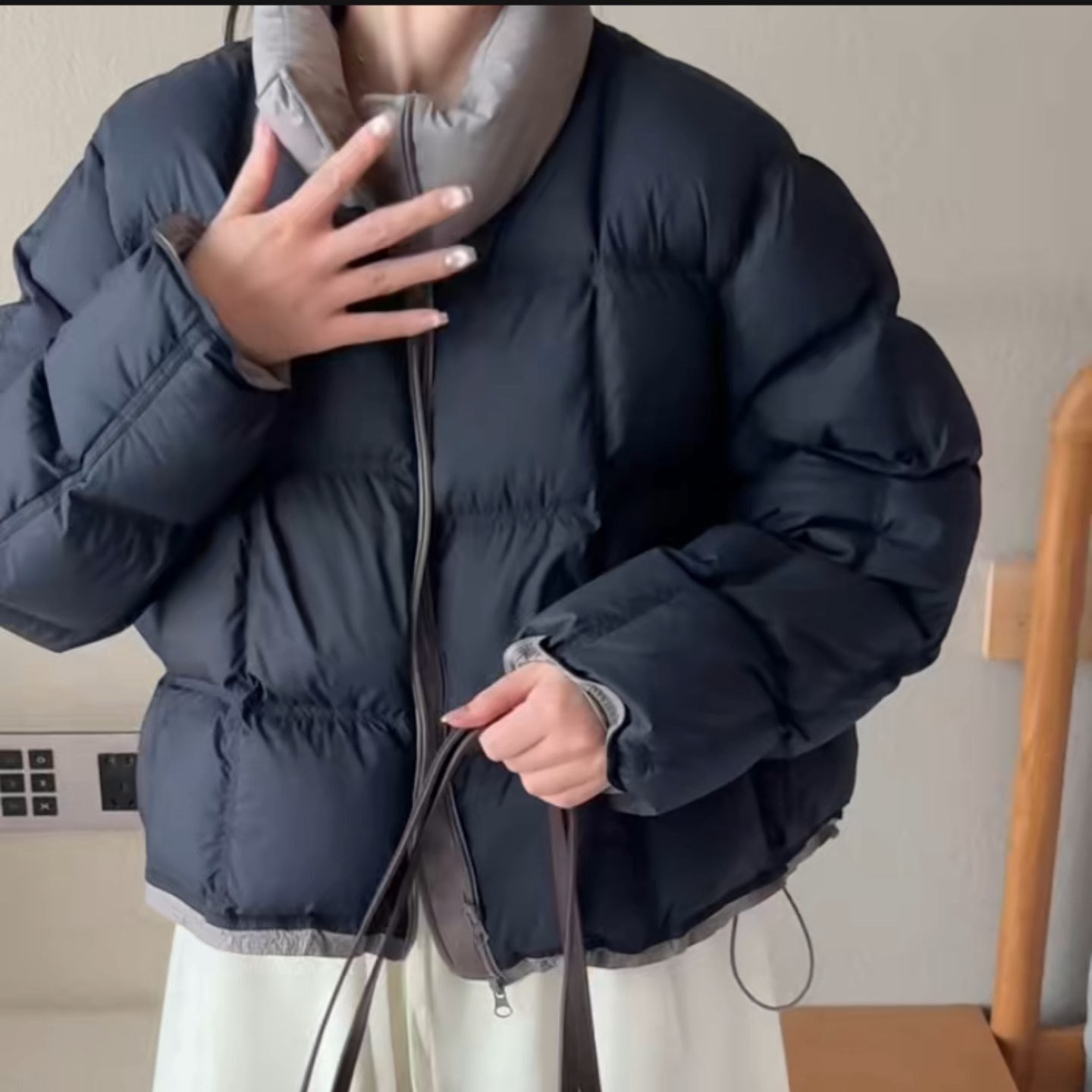 韩版白鸭绒撞色立领小方格羽绒服女2025年冬季新款宽松小个子外套