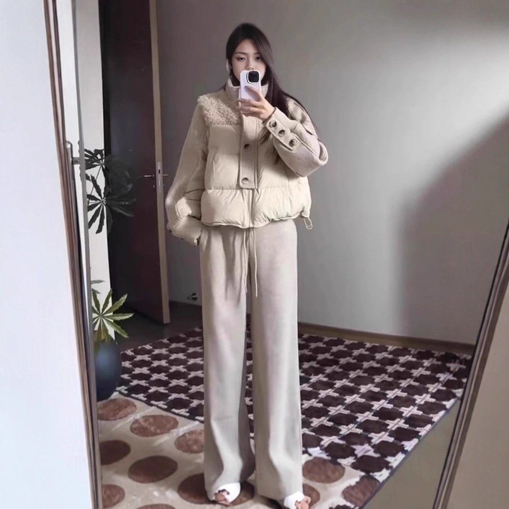 欧货羊羔毛拼接羽绒服女2025冬季立领面包服感白鸭绒短外套潮