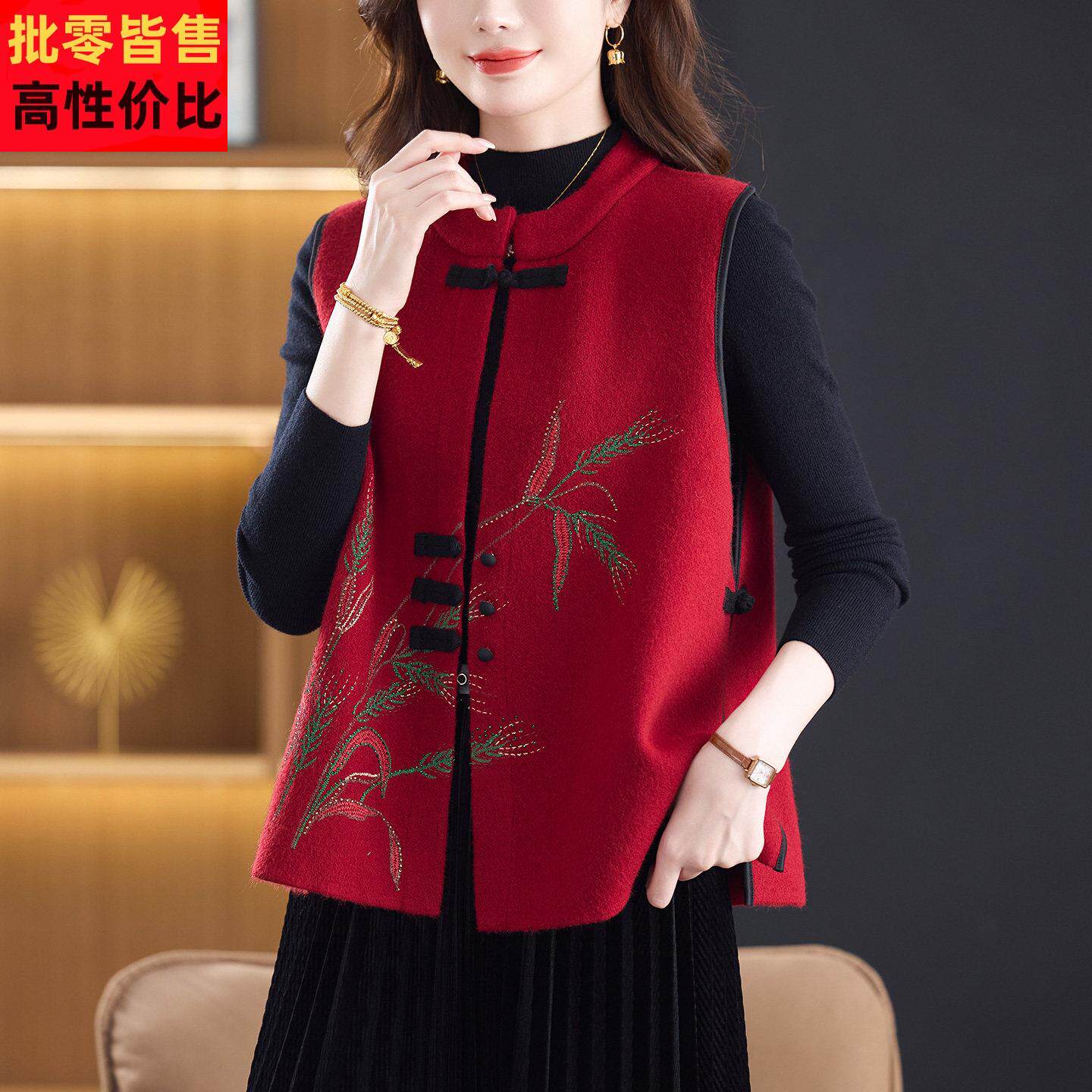 新中式国风红色马甲背心女秋冬2025新款中年妈妈针织马夹坎肩外套