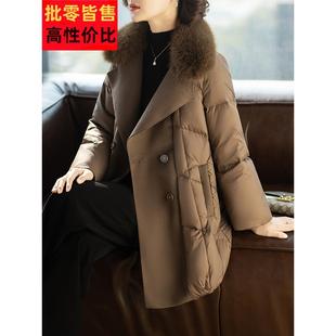 年轻妈妈羽绒服冬装中长款洋气40岁外套中老年人秋冬季2025新款女