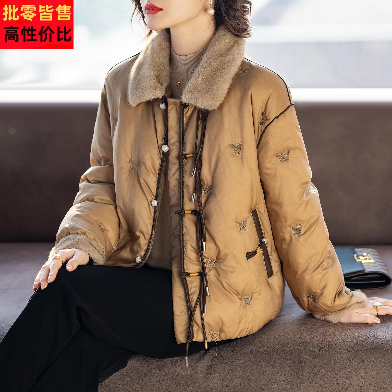 新中式妈妈羽绒服冬装白鸭绒洋派时尚外套中老年人女衣服2025新款