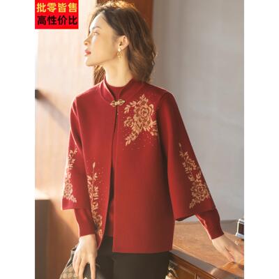 妈妈端庄大气两件套装秋冬毛衣新款中老年妇女红色上衣服洋气外套